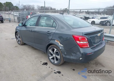2017 Chevrolet Sonic Premier Auto z USA, uszkodzony, nr VIN 1G1JF5SB8H4135254